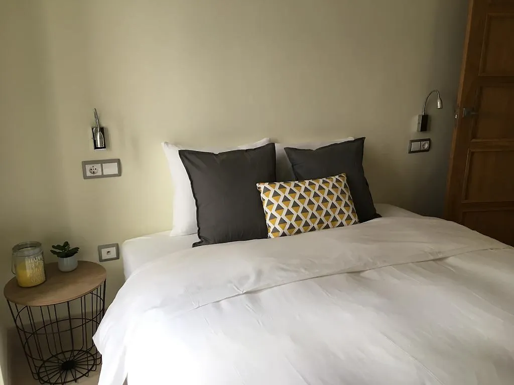 1E Azofaifo St Apartment Seville
